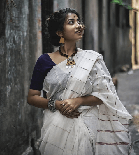Indian Style Simple Sari & Blouse Designs Bhadar 11
